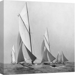 Quadro, stampa su tela. Edwin Levick, Sailboats Sailing Downwind, 1920