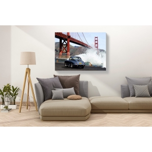 Cuadro de coches en canvas. Under the Golden Gate Bridge, San Francisco