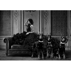 Cuadro fashion, Una modelo con sus perros de Julian Lauren